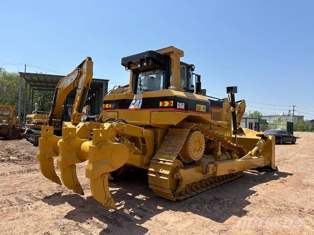 CAT D8R Гусеничные бульдозеры