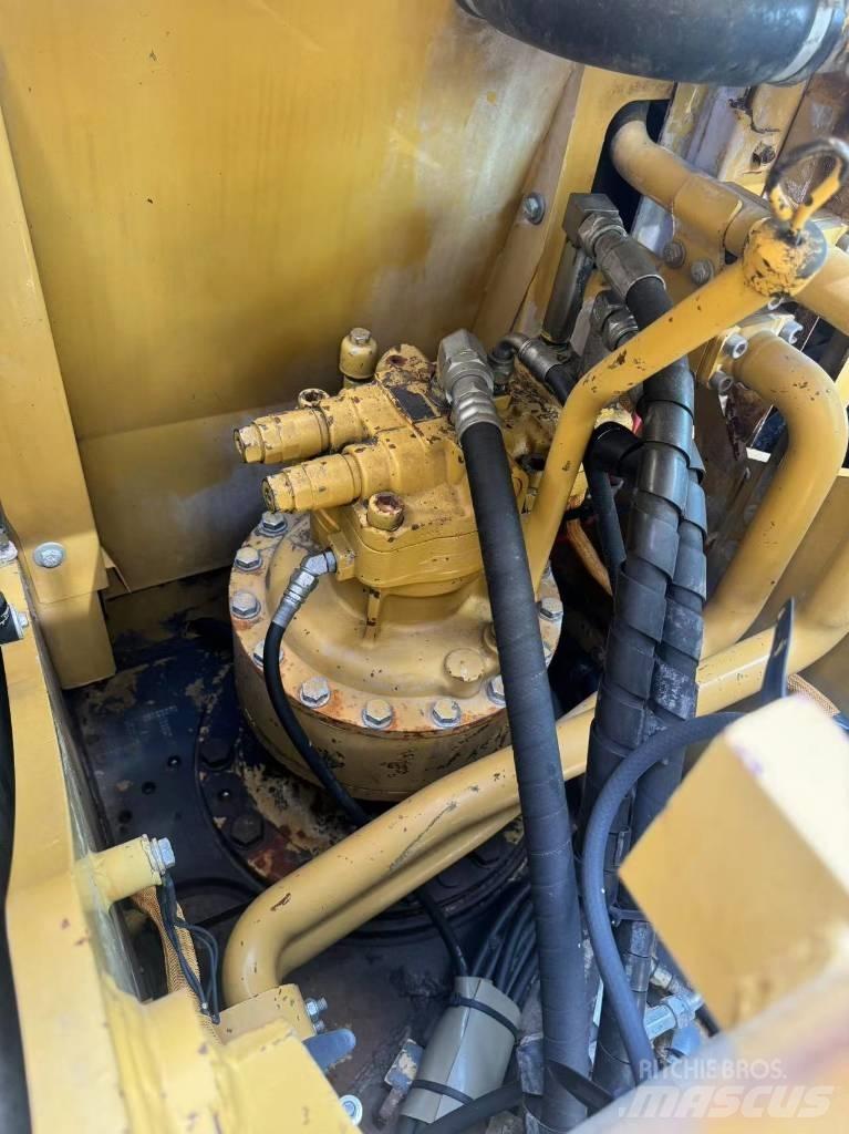 CAT 320 E Малые экскаваторы 7т-12т