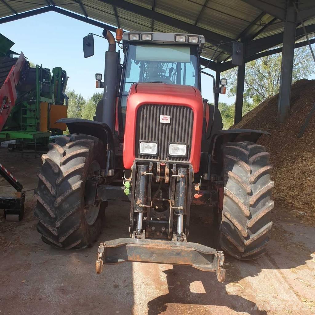 Massey Ferguson 8260 Трактора