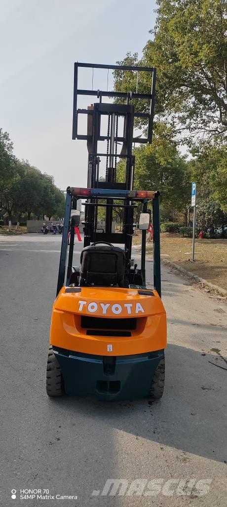 Toyota FD 30 Дизельные погрузчики