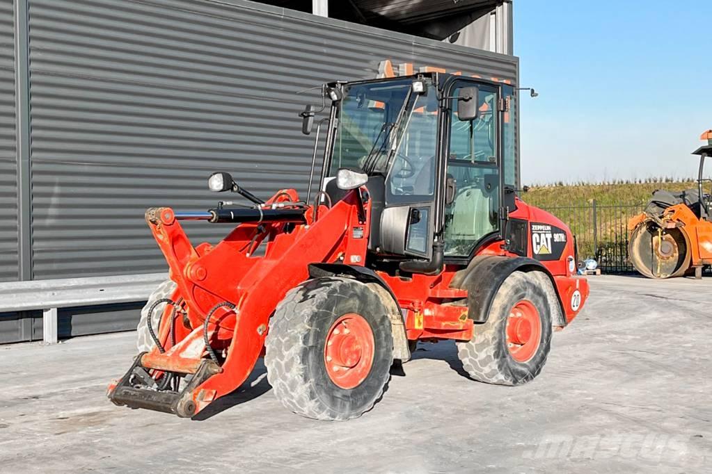 CAT 907H2 Фронтальные погрузчики