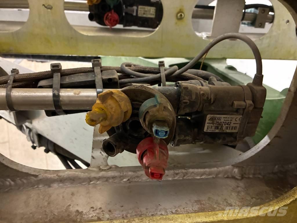 Fendt Rogator 366 Прицепные опрыскиватели