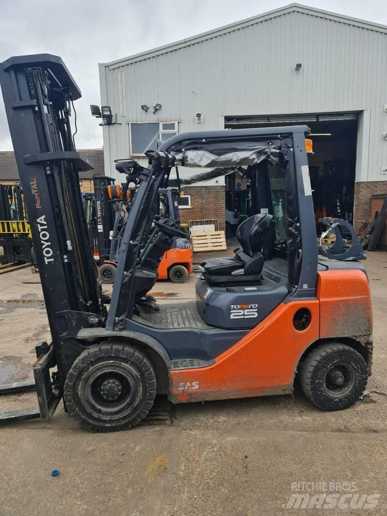 Toyota 02-8 FGF 25 Газовые погрузчики