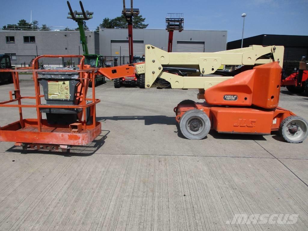 JLG E400 AJPN (687) Компактные самоходные стреловые подъемники