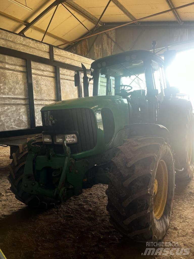 John Deere 6820 Трактора