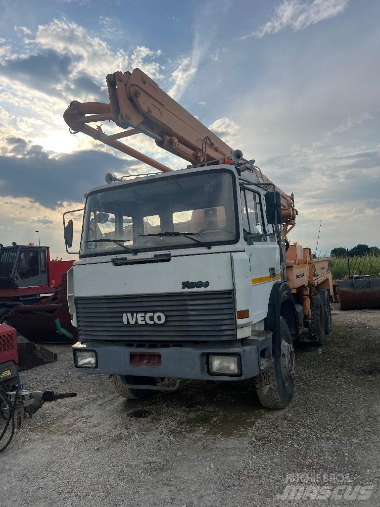 Iveco 330-36 H Грузовики-Самосвалы