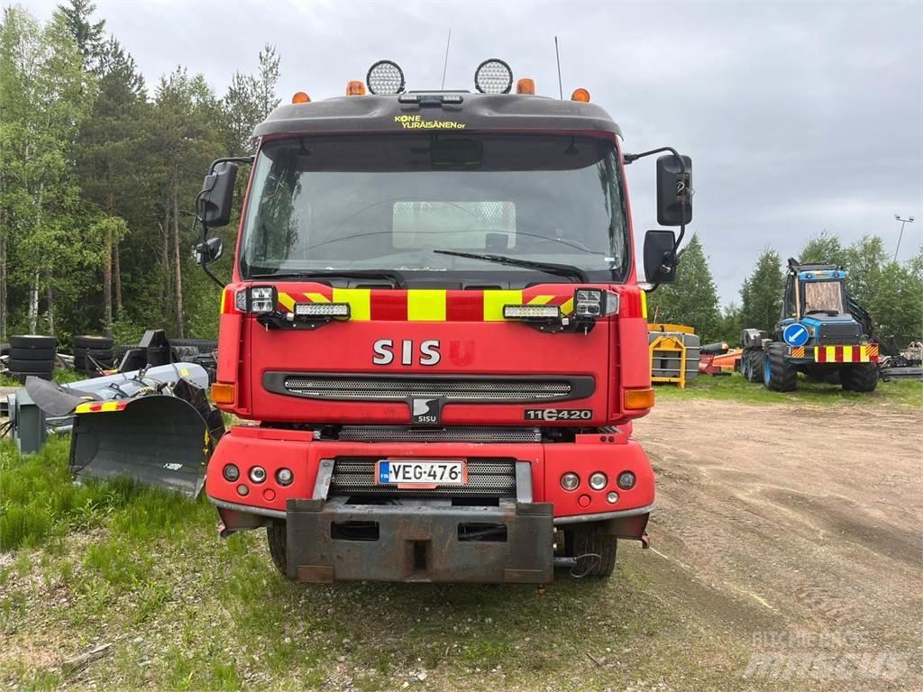 Sisu E11 420 Комбинированные дорожные машины