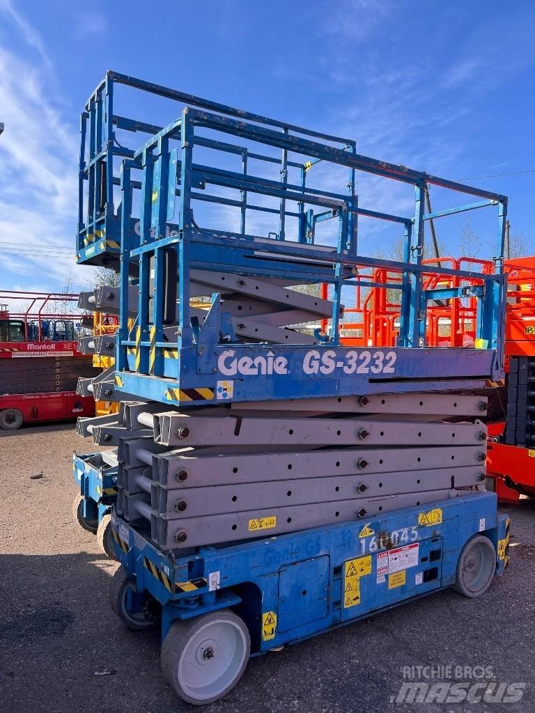 Genie GS 3232 Ножничные подъемники