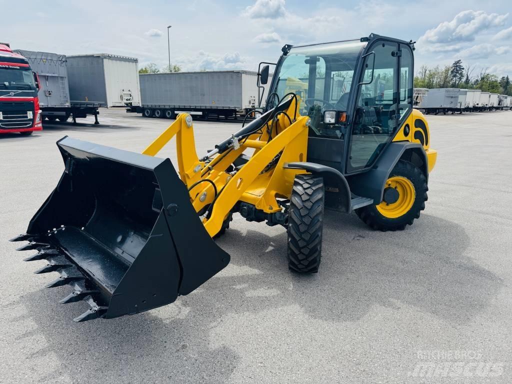 Terex 800L Фронтальные погрузчики