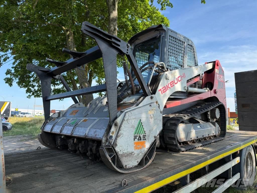Takeuchi TL 250 Гусеничные фронтальные погрузчики