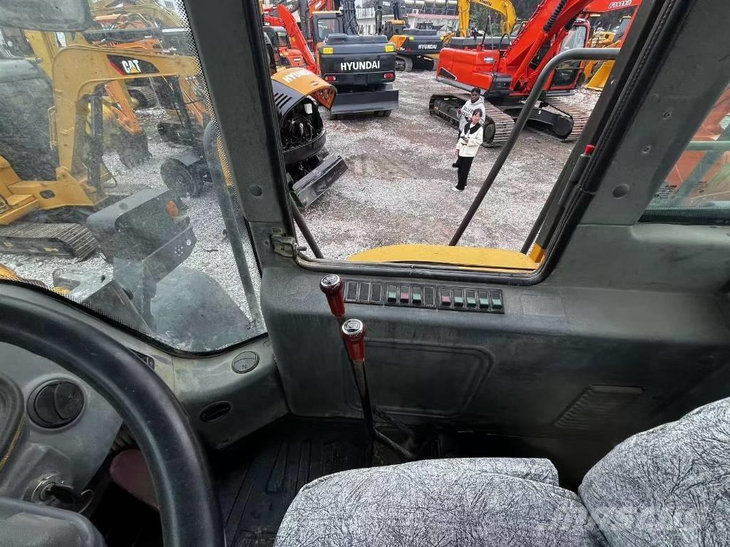 SDLG LG 953 Фронтальные погрузчики