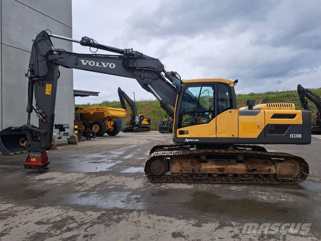 Volvo EC 220 DL Гусеничные экскаваторы