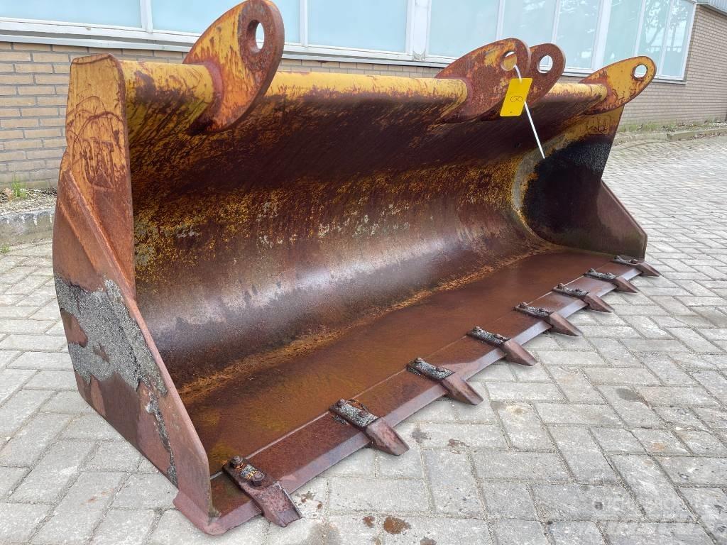 CAT Backhoe bucket Ковши