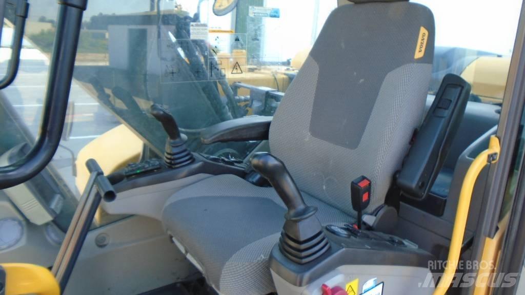 Volvo EC 160 D Гусеничные экскаваторы