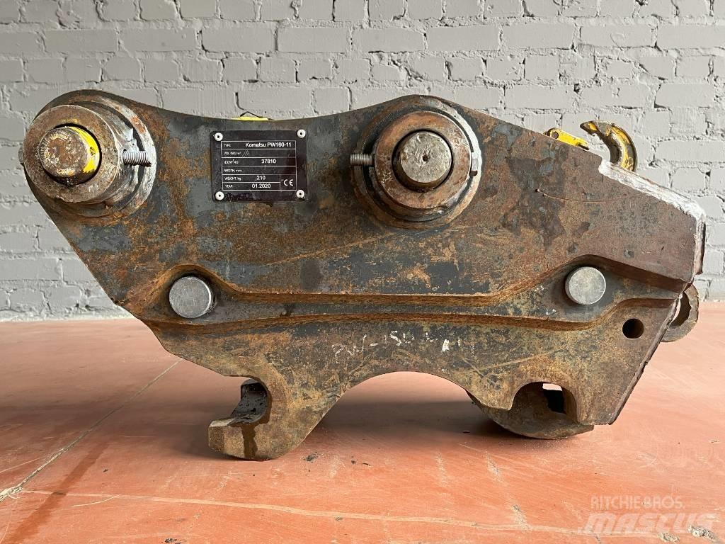 Komatsu PW160-11 Квик-каплеры
