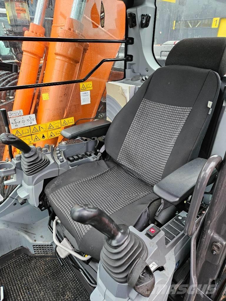 Hitachi ZX 135 US-7 Гусеничные экскаваторы