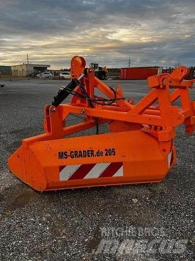 MS Grader 205 K Грейдеры