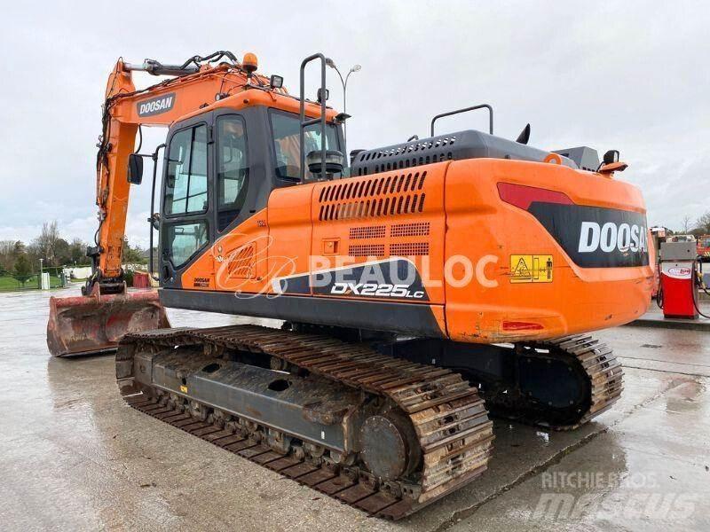 Doosan DX 225 LC Гусеничные экскаваторы