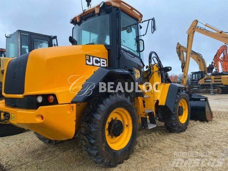 JCB 411 Фронтальные погрузчики