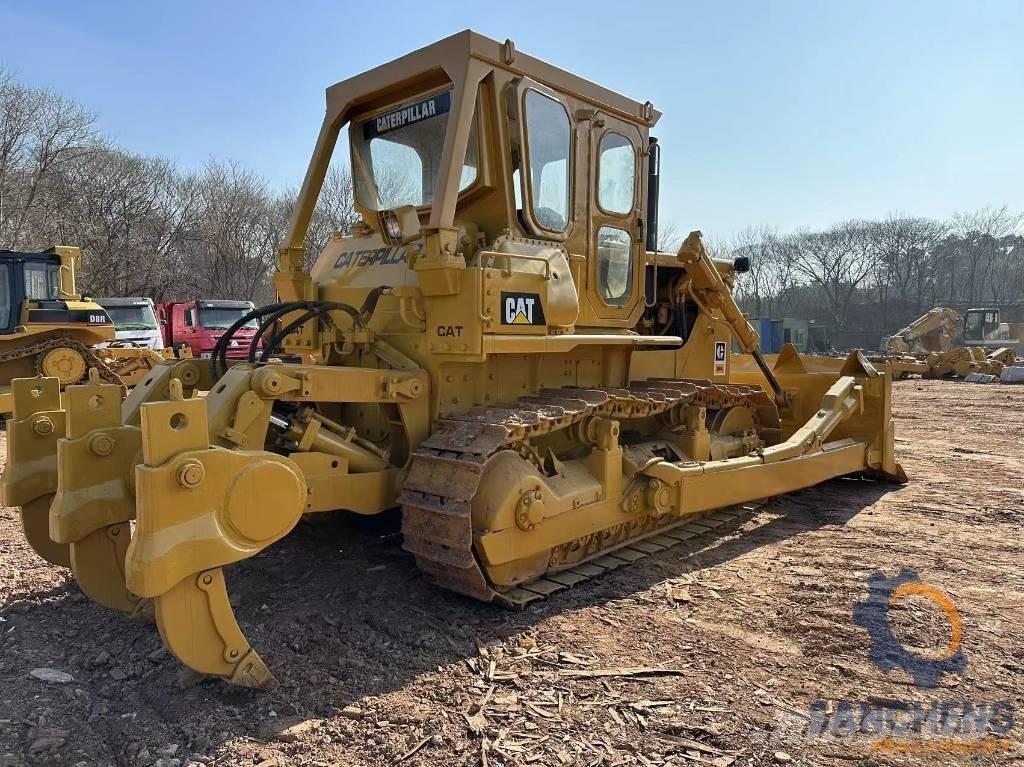 CAT D8K Гусеничные бульдозеры