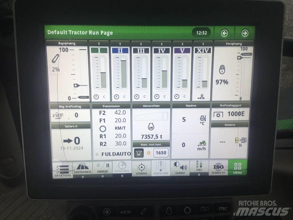 John Deere 6215 R Трактора