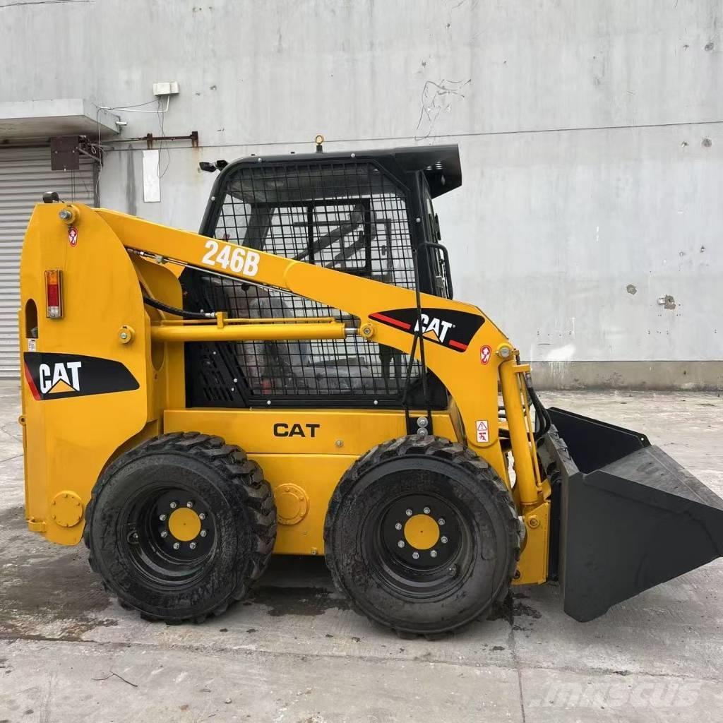 CAT 246 B Малые погрузчики