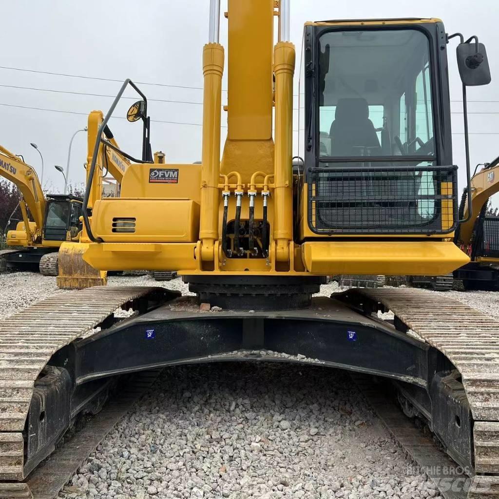 Komatsu PC 240 Гусеничные экскаваторы