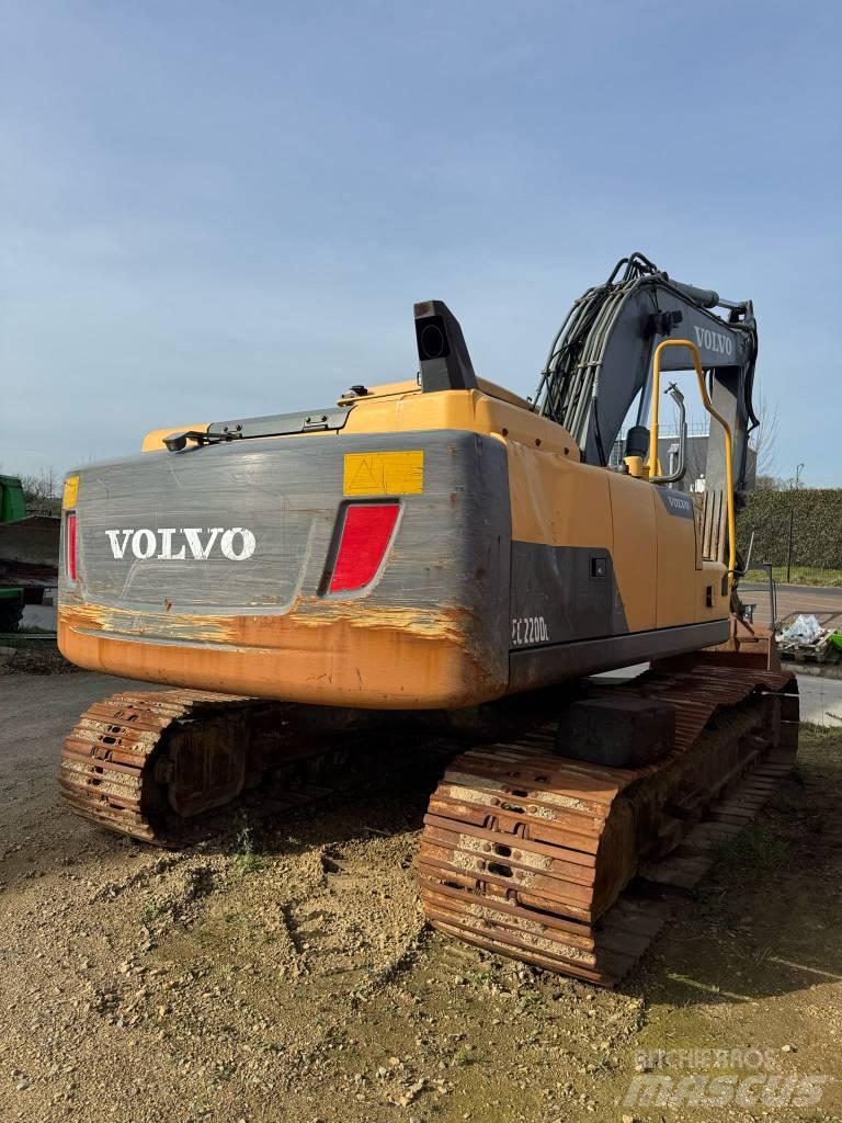Volvo EC220DL Гусеничные экскаваторы
