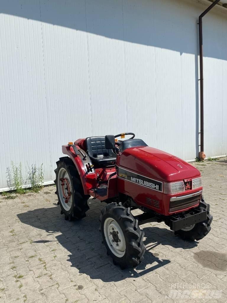 Mitsubishi MT205 Коммунальные тракторы