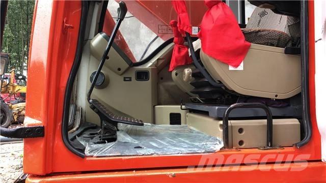 Doosan DH225LC-7 Гусеничные экскаваторы