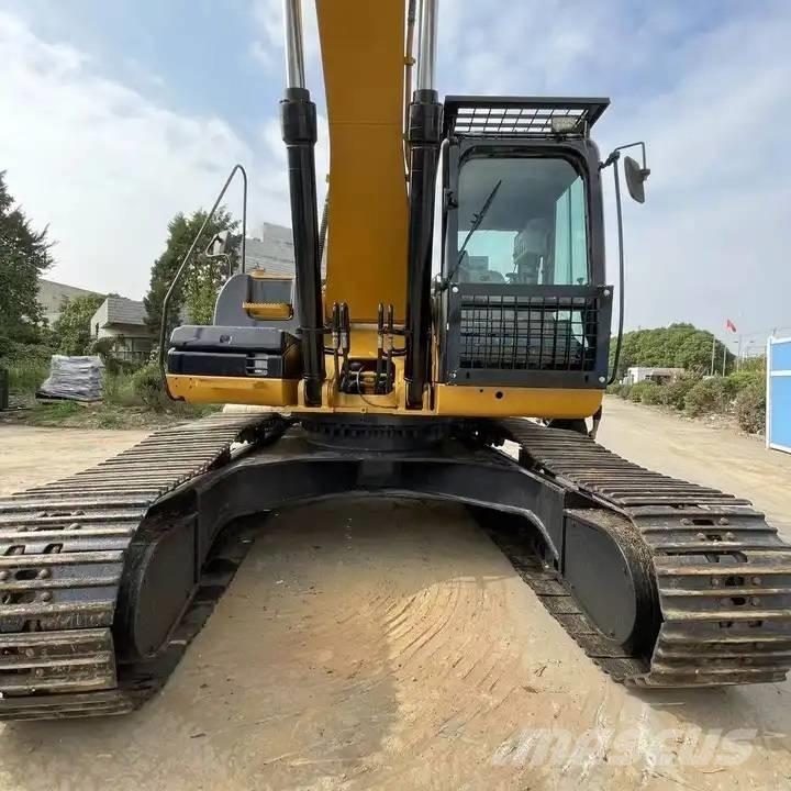 CAT 330D2 Гусеничные экскаваторы