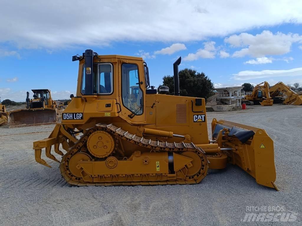 CAT D5H Гусеничные бульдозеры