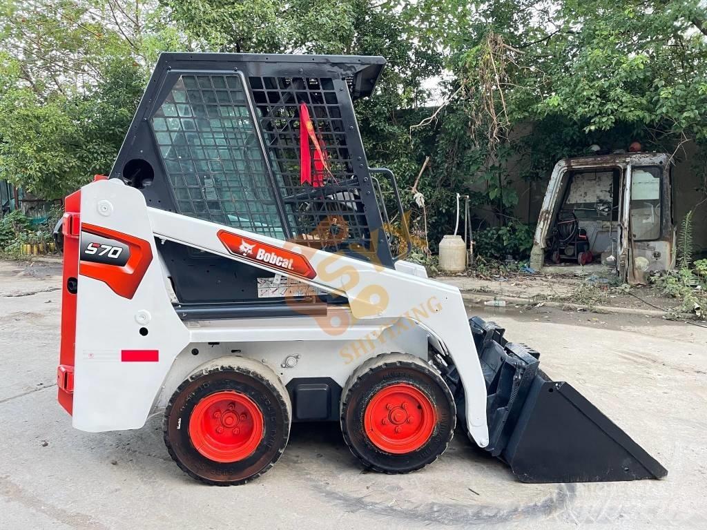 Bobcat S70 Мини-погрузчики