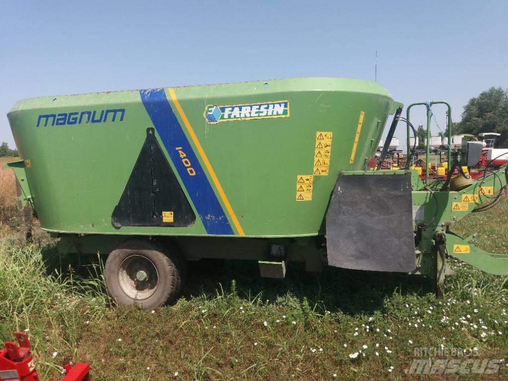 Faresin TMR-V-D 1400 Кормораздатчики
