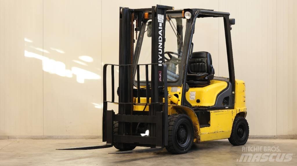Hyundai 25 D-7 E Дизельные погрузчики