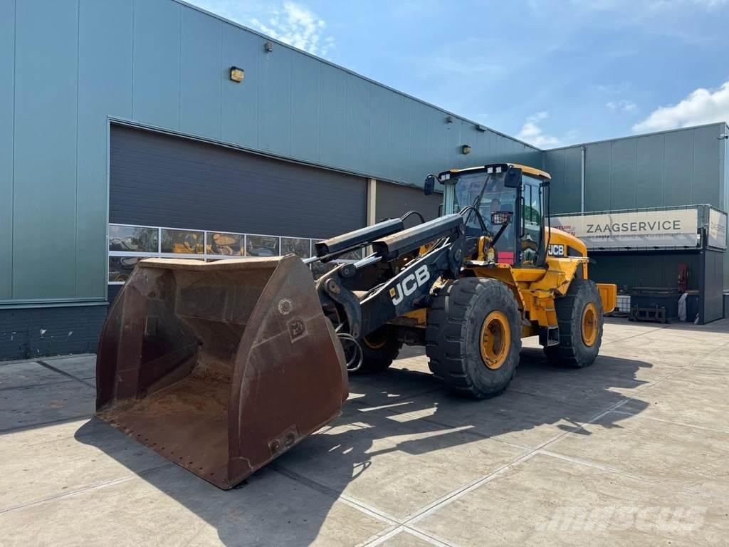 JCB 457 Фронтальные погрузчики