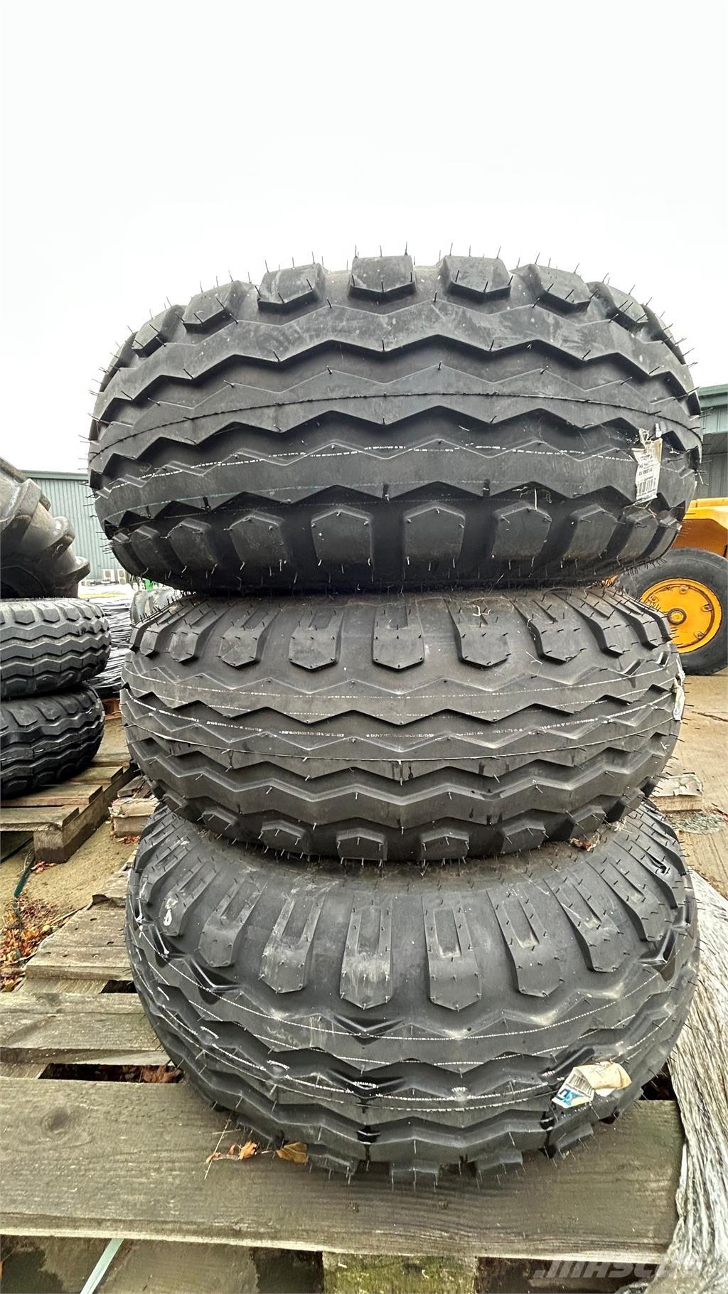  300/85R15.3 Шины и колёса