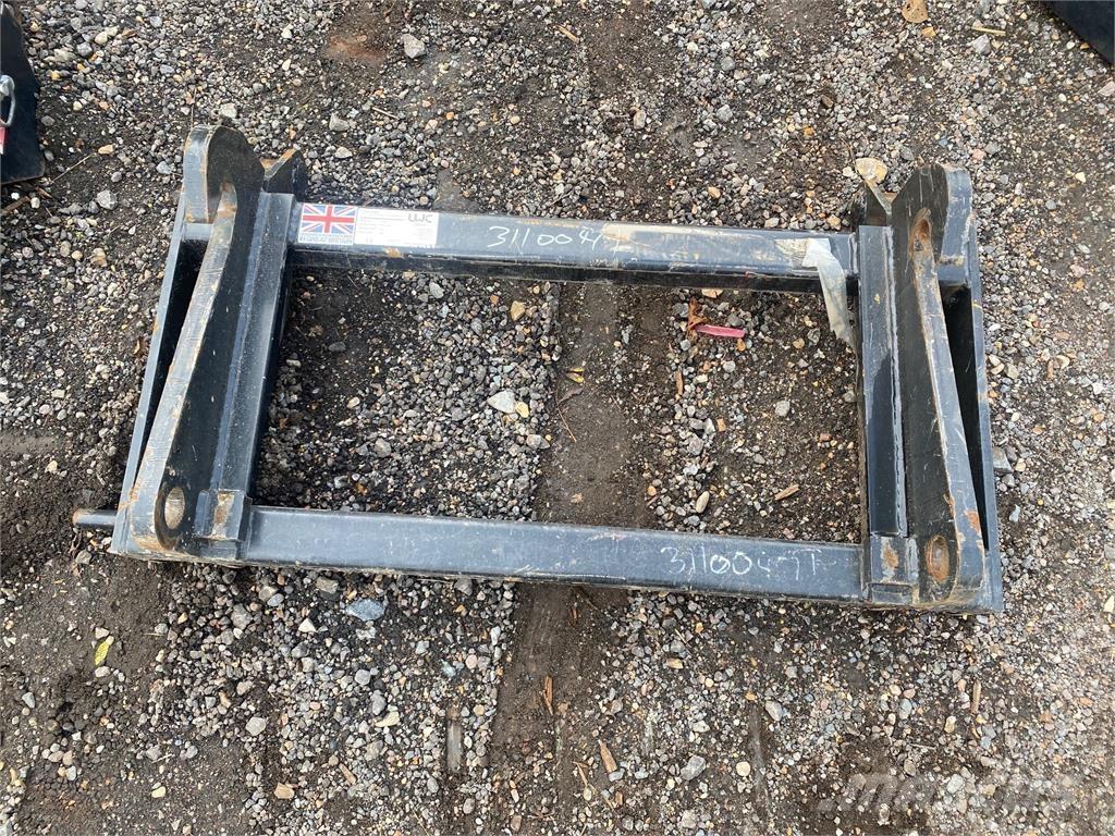  ADAPTOR PLATE Сельскохозяйственные телескопические погрузчики