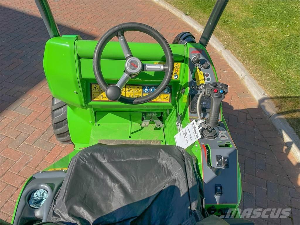 Avant 735 Фронтальные погрузчики