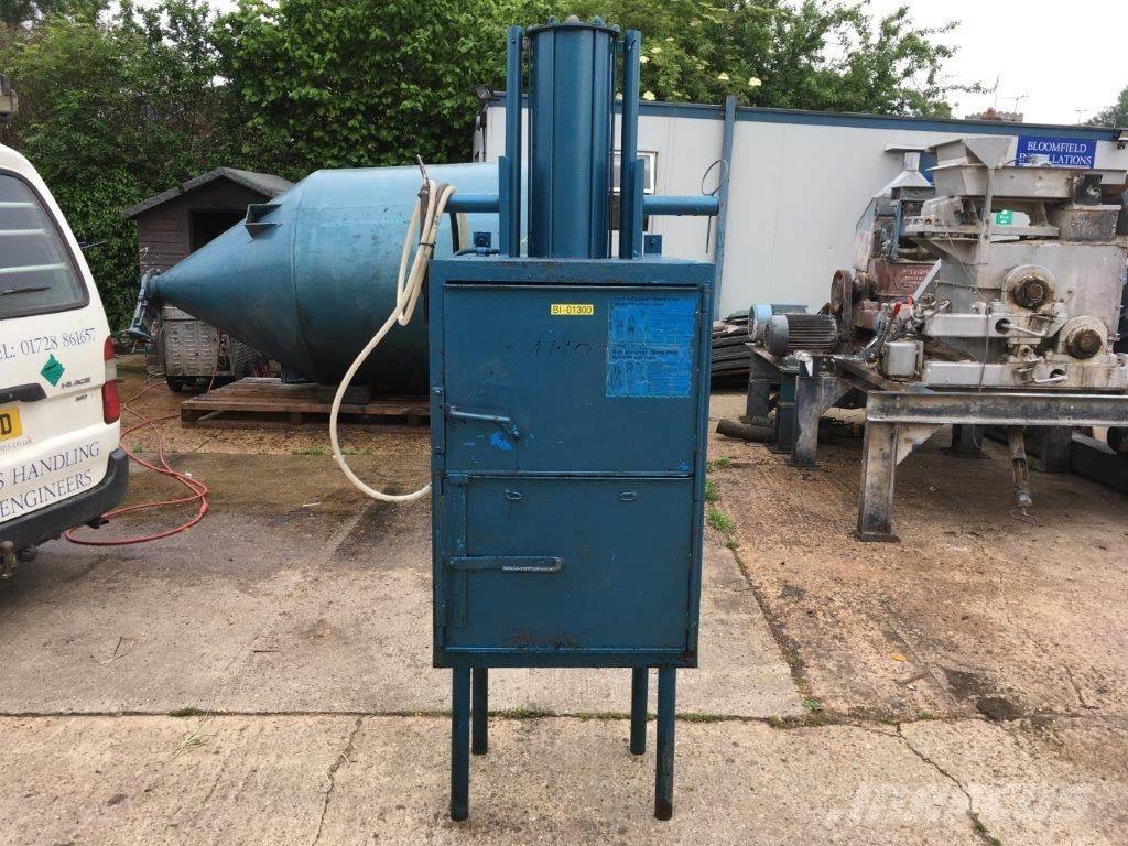  BAG COMPACTOR Сельхозтехника - Другие