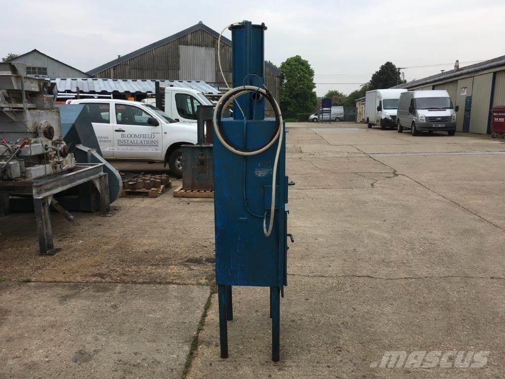  BAG COMPACTOR Сельхозтехника - Другие