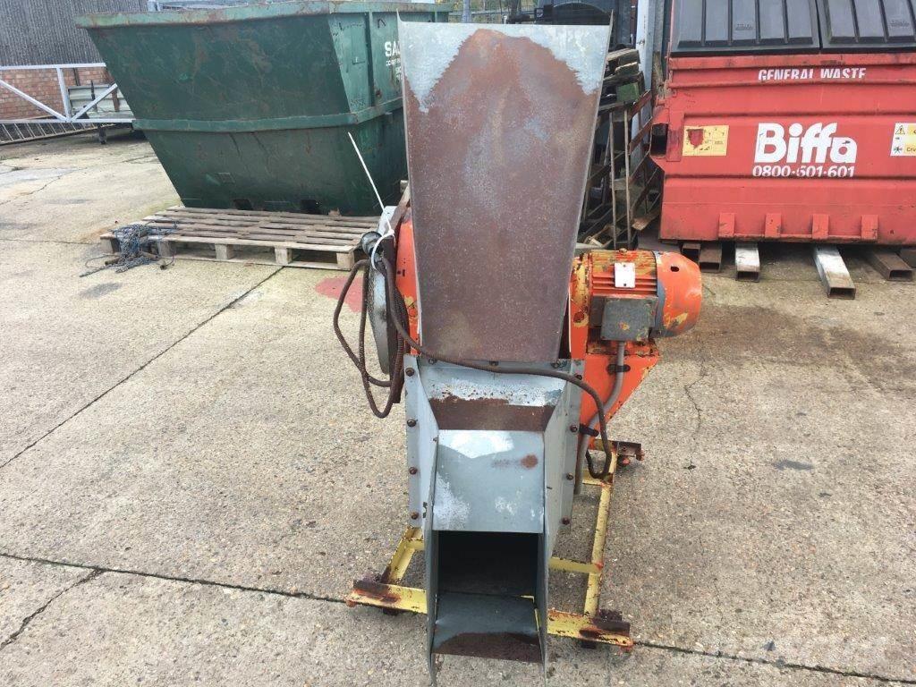  GRAIN THROWER Сельхозтехника - Другие