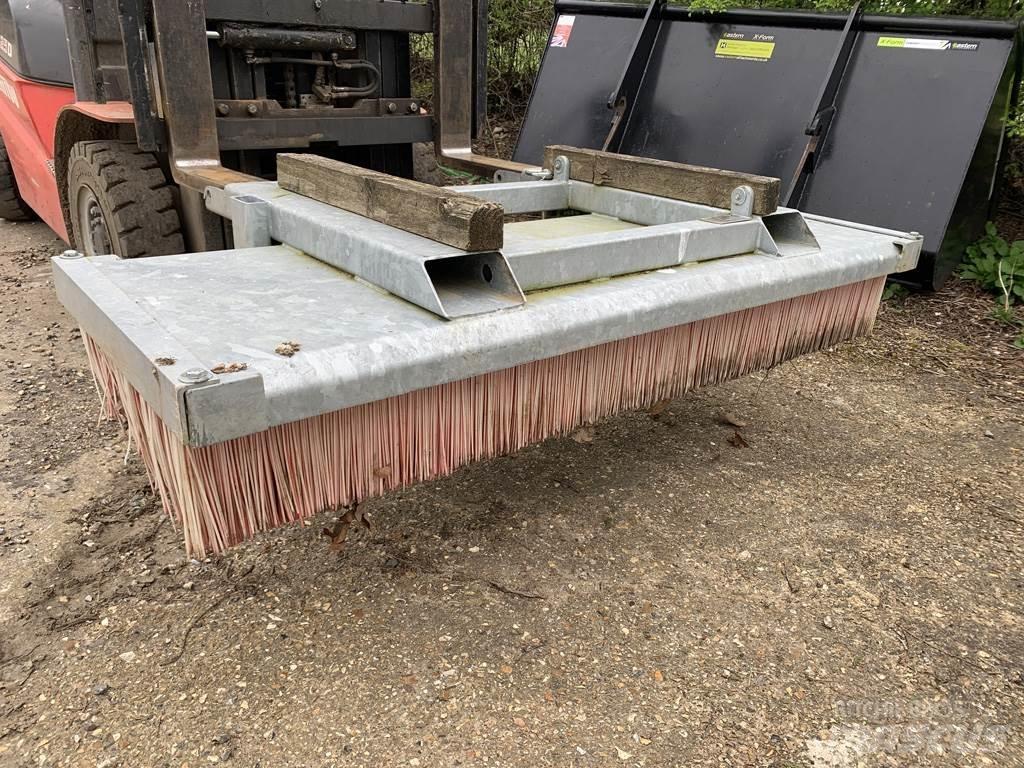 Jacobsen 6FT YARD Сельхозтехника - Другие