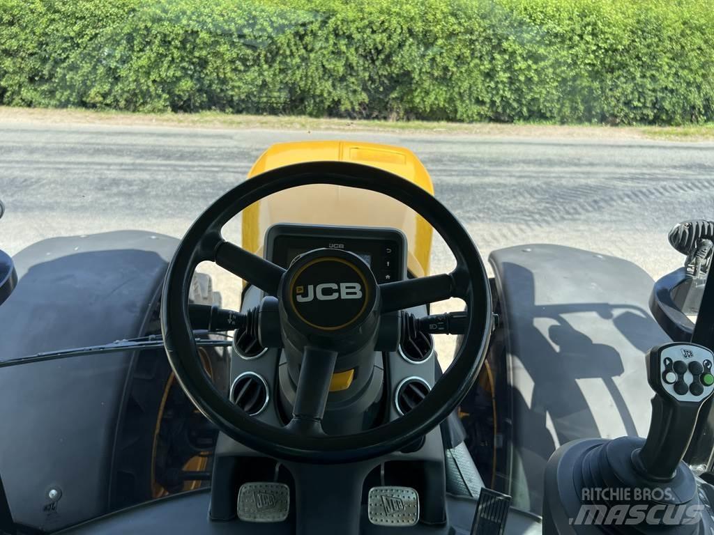 JCB 4220 FASTRAC Трактора