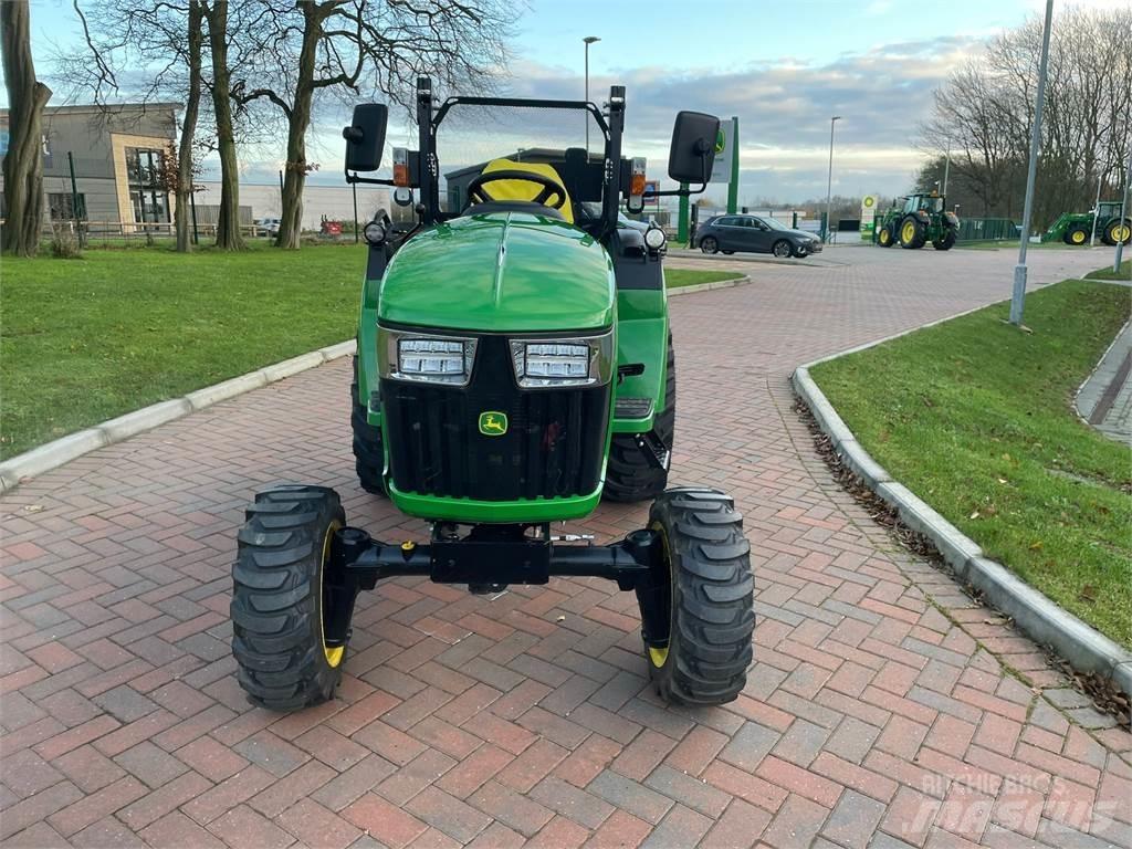 John Deere 2038R Коммунальные тракторы