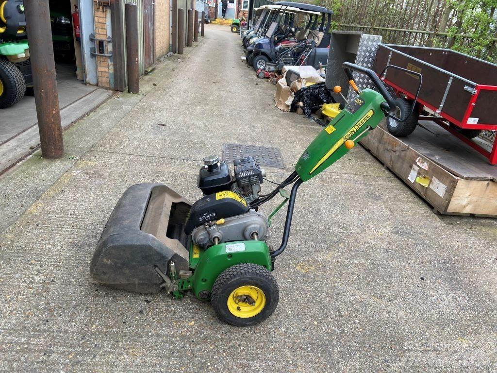 John Deere 220C Сельхозтехника - Другие
