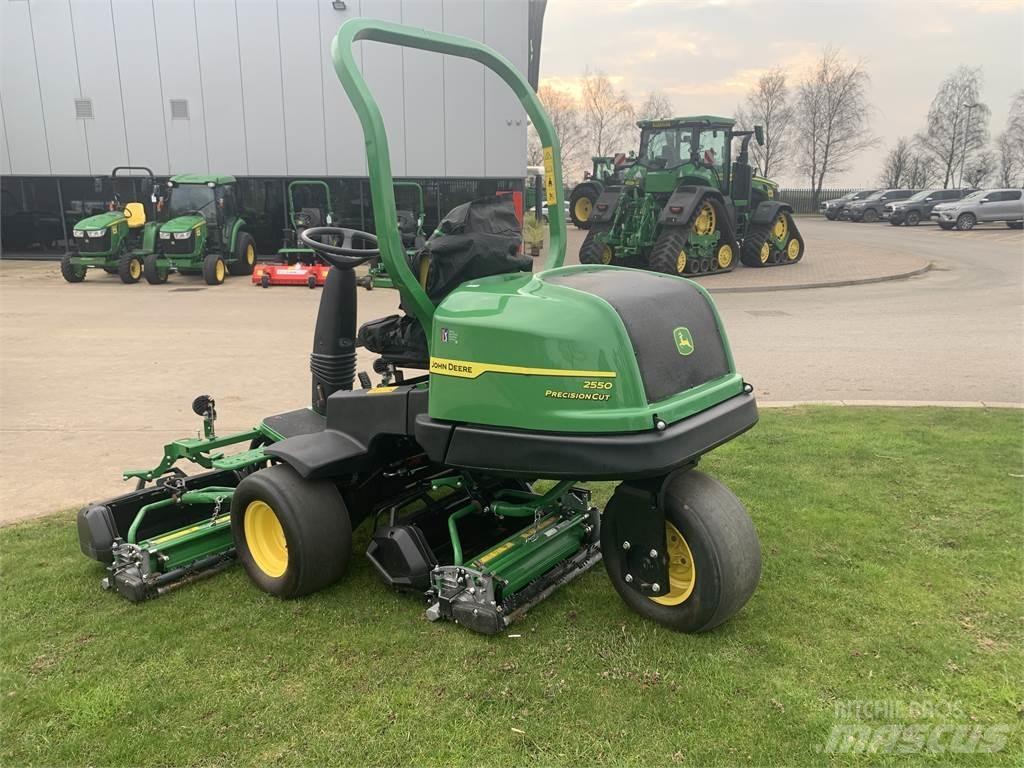 John Deere 2550 Сельхозтехника - Другие