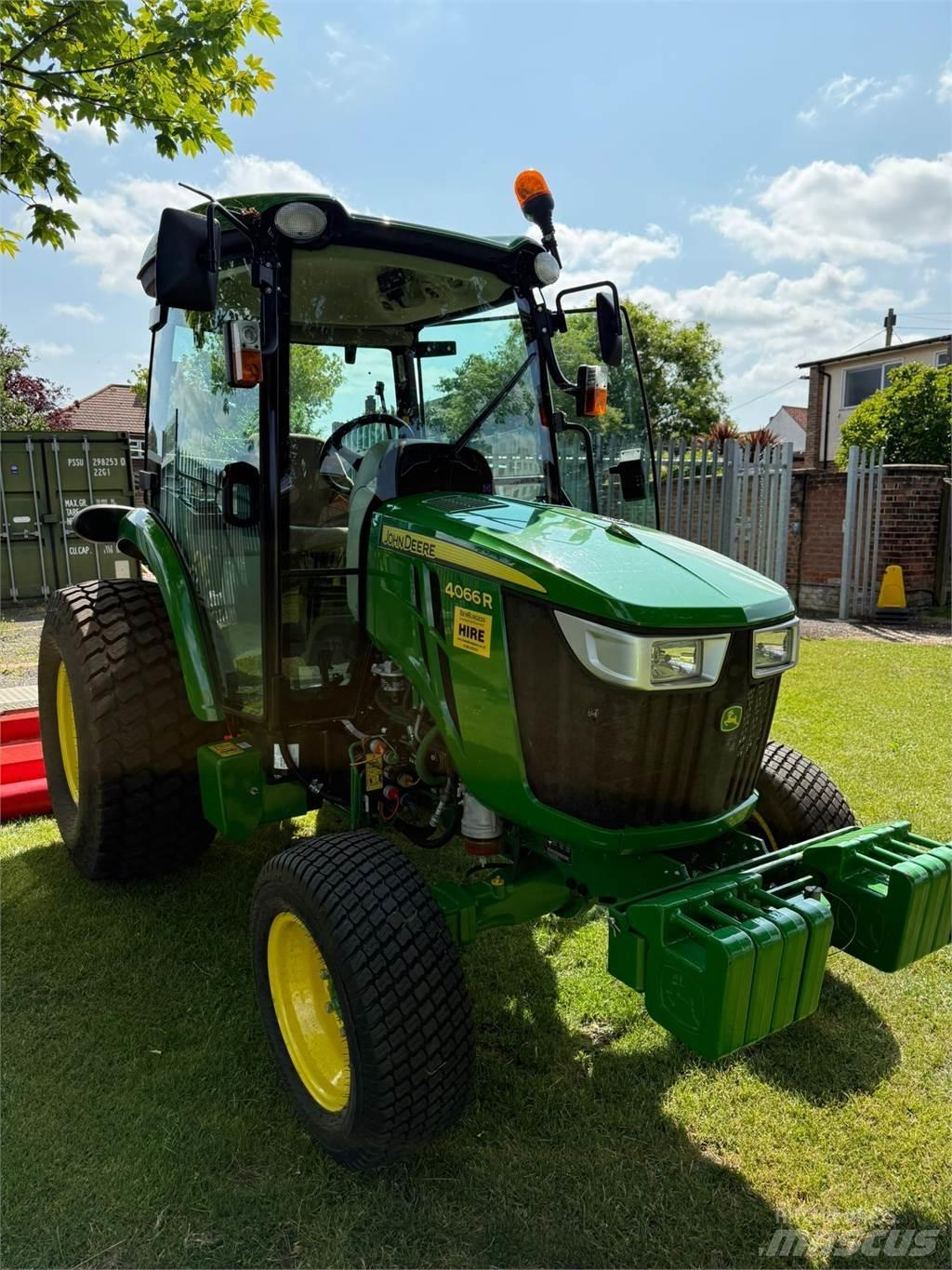 John Deere 4066R Коммунальные тракторы