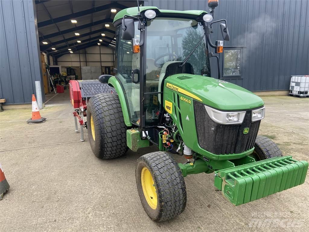 John Deere 4066R Коммунальные тракторы