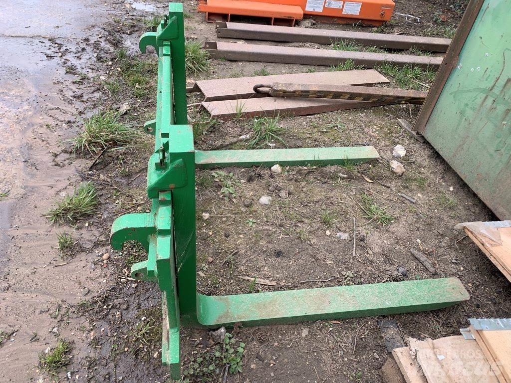 John Deere PALLET Запчасти для складской техники
